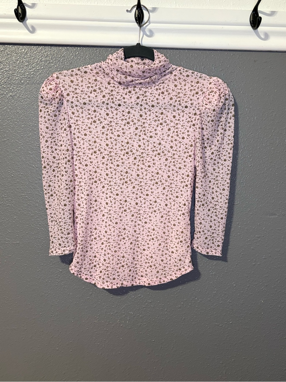 Free People Blouse floral pattern and puff sleeves size XS (SKU 292)